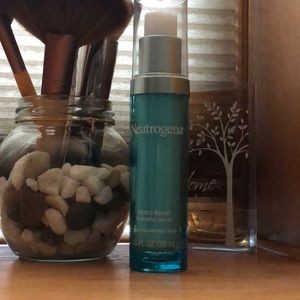 Neutrogena Hydrating serum